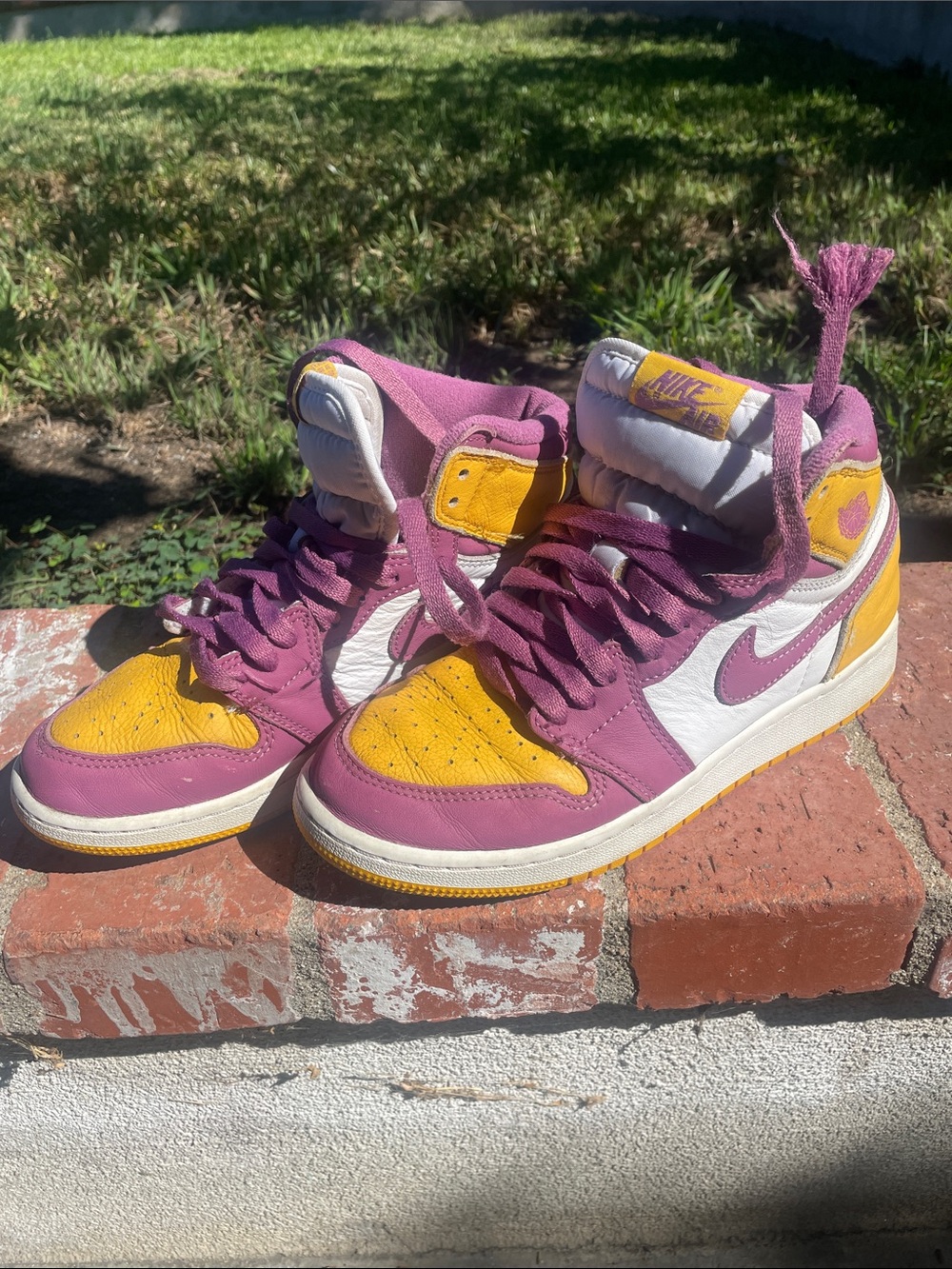 Nike Youth High-Top OG Air Jordans1 in Purple, Yellow & White
